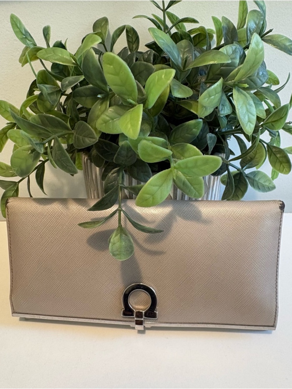 Salvatore Ferragamo Icona Clip Continental Wallet